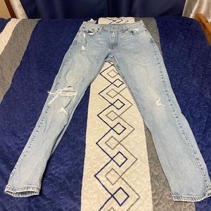 Levi’s Ripped Skinny Jeans